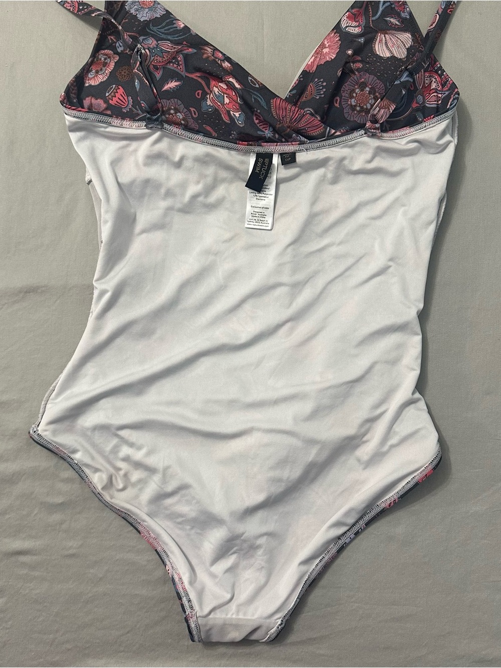 Nip Tuck Swim One Piece Swimsuit US 8 Floral Ruched Twist Front Multi-Fit Cup - Picture 5 of 13